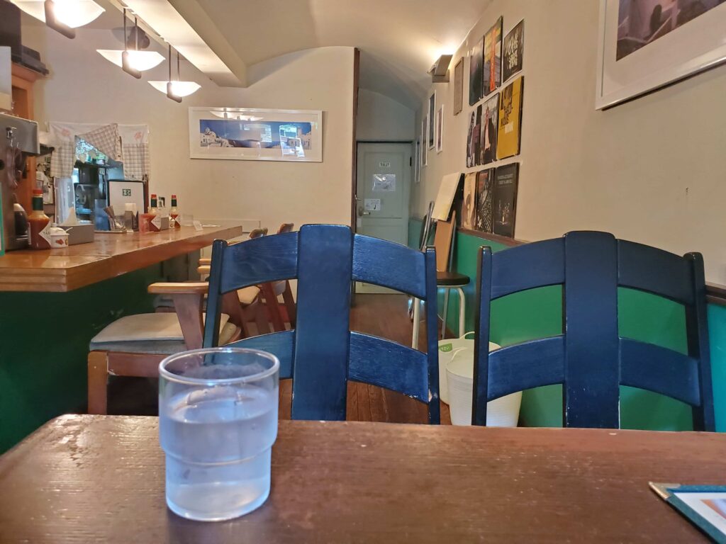 モンタンの店内