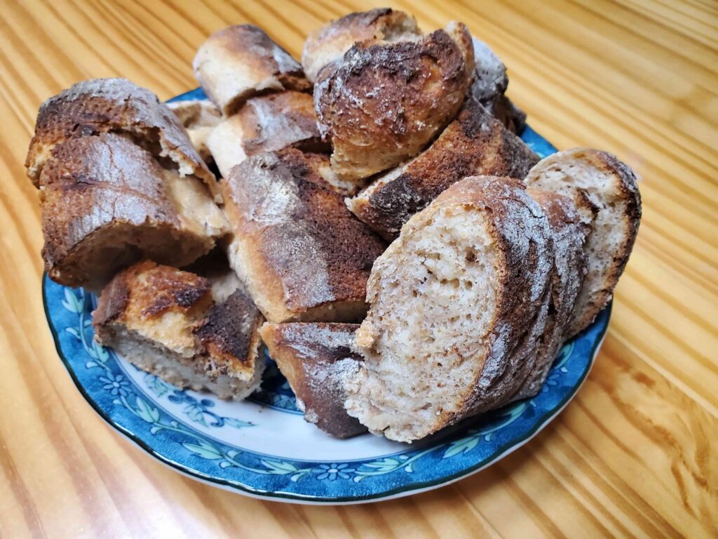 焼きあがったパン