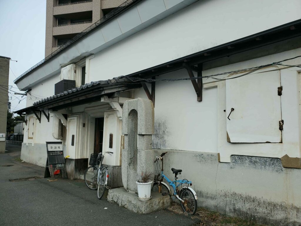 彩園子カフェの外観