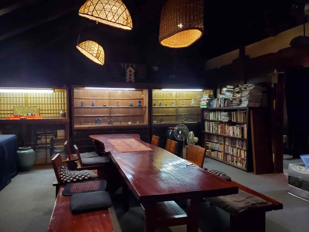 彩園子カフェの室内