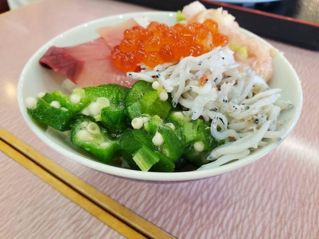 ホテルファミリーオ佐渡相川の朝食バイキングメニュー