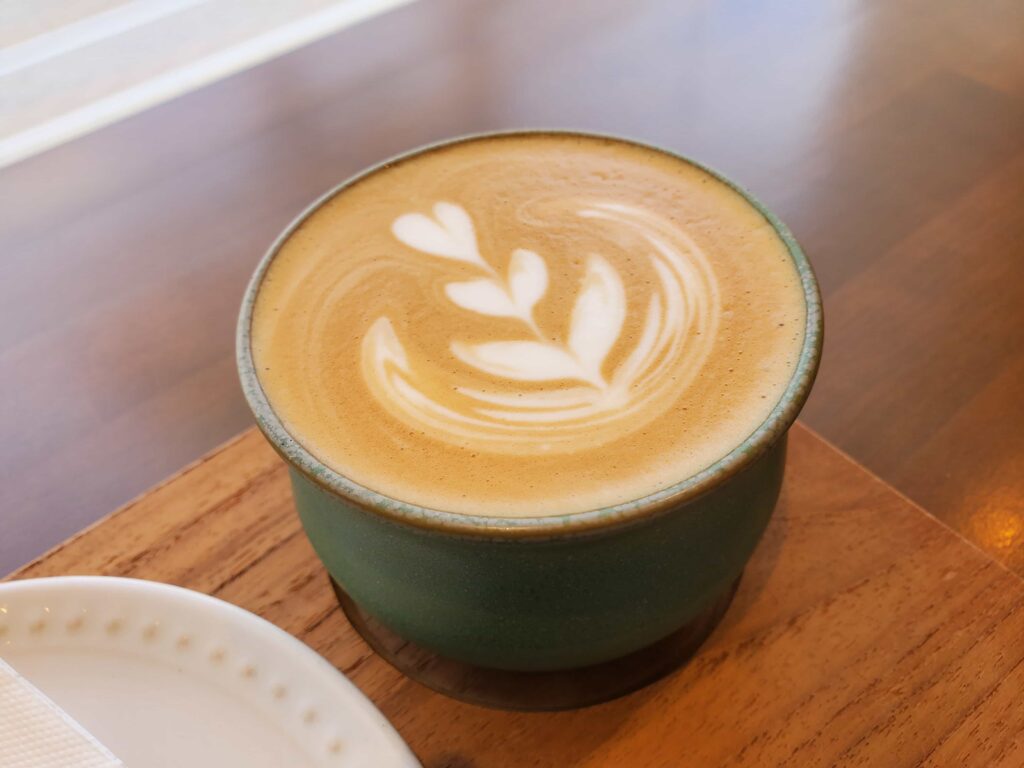 新潟のおしゃれなカフェ カフェラテ