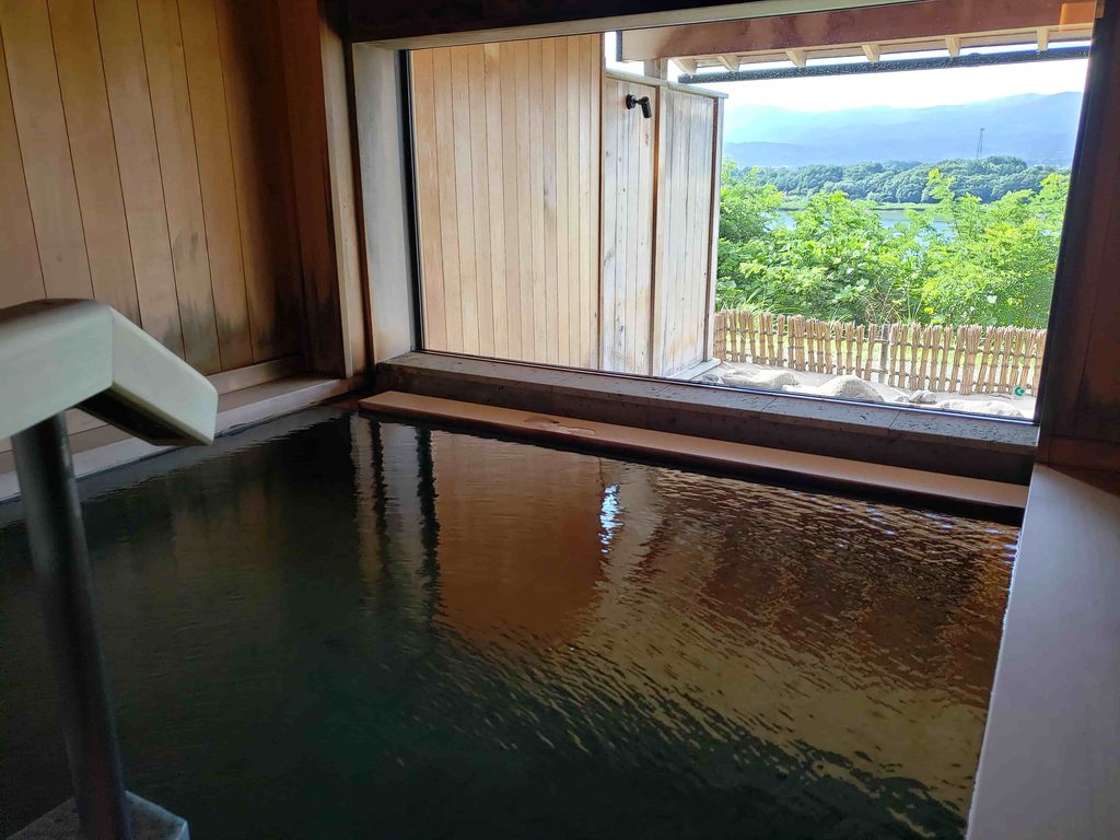 室内にある貸し切り温泉